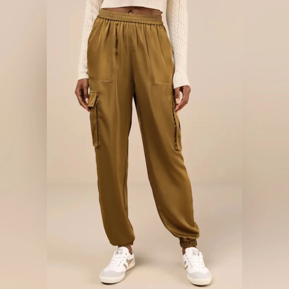 NWT Lulus Chic Dedication Olive Green Satin High-Rise Cargo Jogger Pants - Picture 1 of 7
